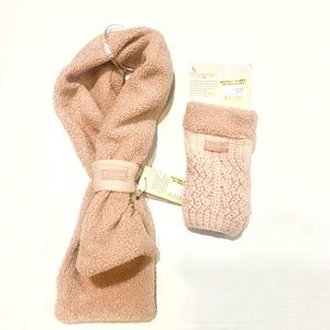 Ugg Scarf & Gloves